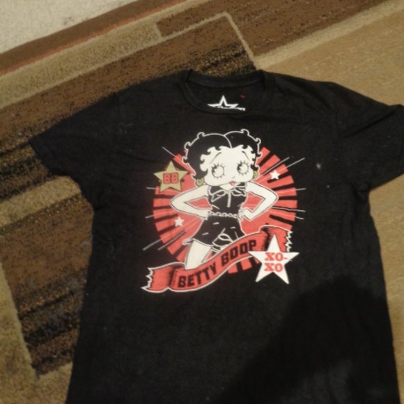 Betty Boop t-shirt size Medium New Offical License - Picture 1 of 6